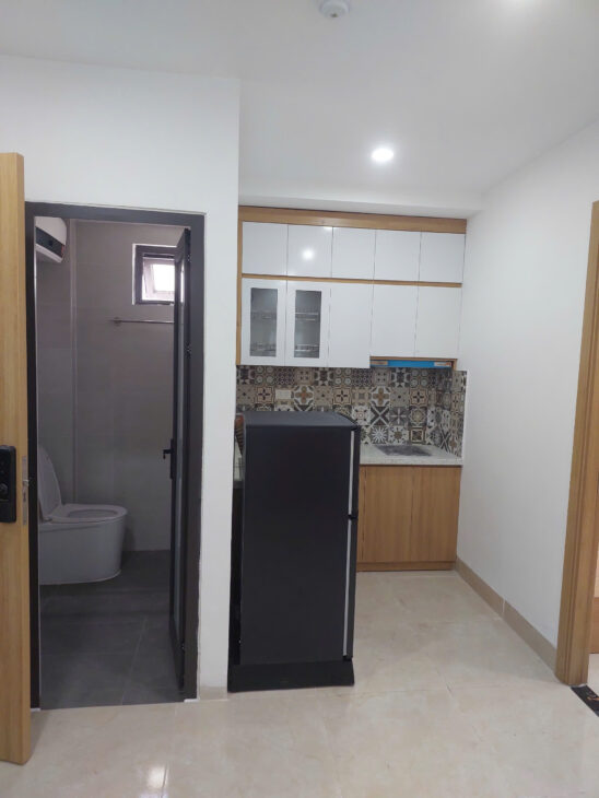 Cho Thuê Căn 2PN 1PK Full đồ Cực đẹp, Sạch Thoáng Tại Ngõ 183 Đặng Tiến Đông, Đ.Đa