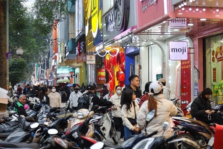 CHO THUÊ CỬA HÀNG MẶT PHỐ CHÙA BỘC – ĐỐI DIỆN TH SCHOOL