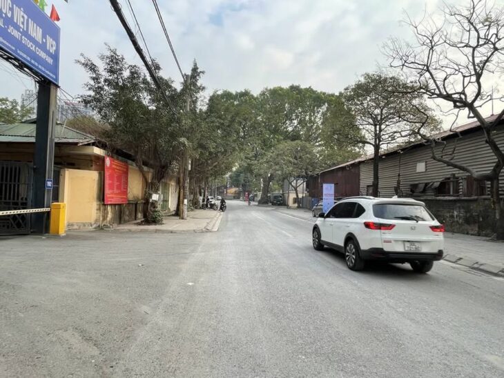 BÁN ĐẤT Ở THỔ CƯ 51M2 – VỊ TRÍ VÀNG ĐỨC GIANG – LONG BIÊN – GIÁ 6.6 TỶ – SỔ ĐỎ CHÍNH CHỦ