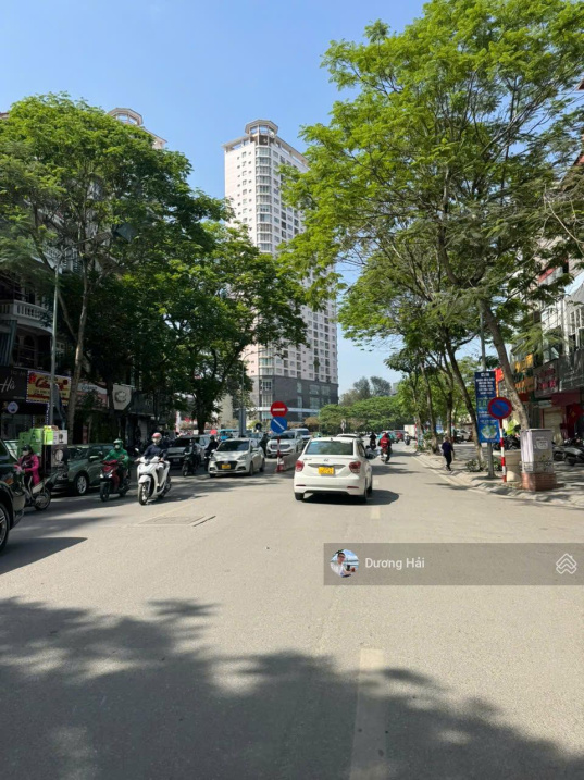 Bán đất tại phố Duy Tân Cầu Giấy 100m2*5.7m ô tô tránh vỉa hè hai thoáng xây toà VP 8 tầng đẹp