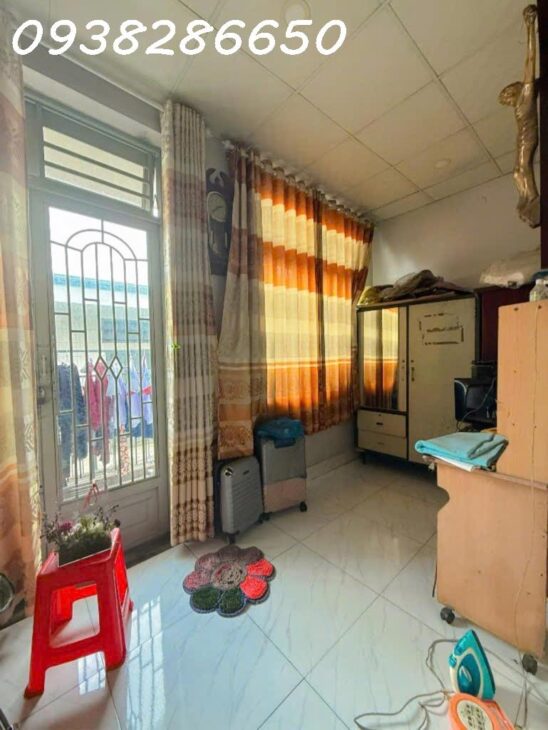 Nhà 2 lầu Đúc Kiên Cố , DT 63m2 – 3PN, 2WC, DT: ( 5m x 12,5m ) .Đường Nguyễn Thị Đặng Phường Tân