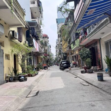 Nhà mặt phố Huỳnh Thúc Kháng 5 tầng, ô tô tránh, vỉa hè, kinh doanh đỉnh