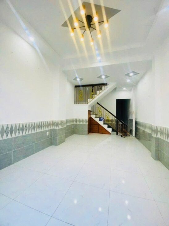 Bán nhà 2 tầng, 42m², 2PN, 2WC, Linh Tây, Thủ Đức, 3.3 tỷ