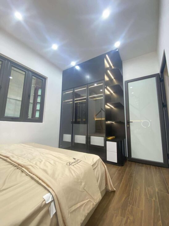 BÁN NHÀ Đ.HOÀNG MAI, HOÀNG MAI, 30M RA Ô TÔ, FULL NỘI THẤT Ở NGAY, 26M2, 5.36TỶ(CTL)