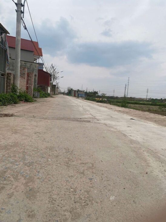 EM QUANG BÁN 90M BÌA LÀNG TT QUANG MINH,GIÁ 4X,LH CHÍNH CHỦ,GIÁ ĐẦU TƯ