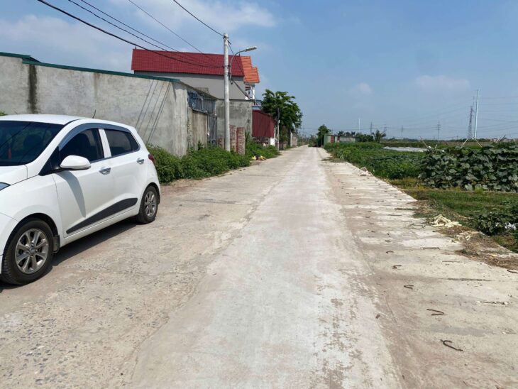 BÁN GẤP 67M BÌA LÀNG, VỊ TRÍ ĐẸP NHẤT TỔ 9,TT QUANG MINH, ĐƯỜNG OTO TRÁNH,CC