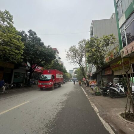 khu vực đang phát triển triển cao, đường rộng, kinh doanh cực tốt, nhà đang cho thuê 30t/ tháng. khu vực đang phát triển triển cao, đường rộng, kinh doanh cực tốt, nhà đang cho thuê 30t/ tháng.