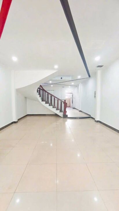 Bán nhà mặt tiền 2 tầng 5x30m gia 12,99 tỷ Đường Dương Thị Mười