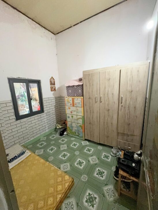 BÁN NHÀ CĂN GÓC 2 TẦNG HẺM HƯƠNG LÔ NGỌC HIỆP GIÁ 1TY9