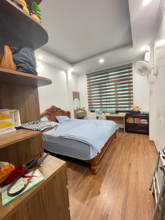 SIÊU PHẨM- Ô tô đỗ cửa Hoàng Đạo Thành 31/35m, 6T Thang máy, MT 5.2m 10.6 Tỷ