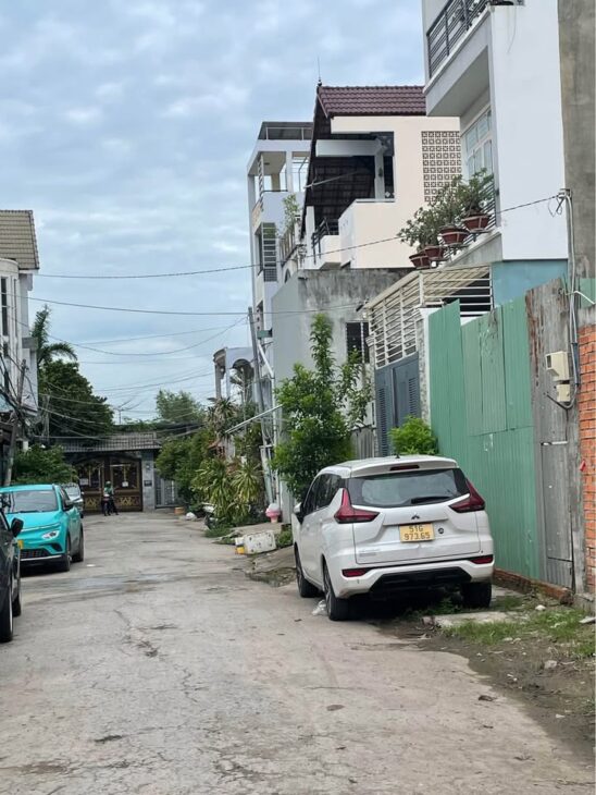 BÁN DÃY TRỌ – HẺM XE TẢI – DT: 6.2M x 21(125M2) – NGUYỄN VĂN LINH – QUẬN 7 – GIÁ 13.6 TỶ