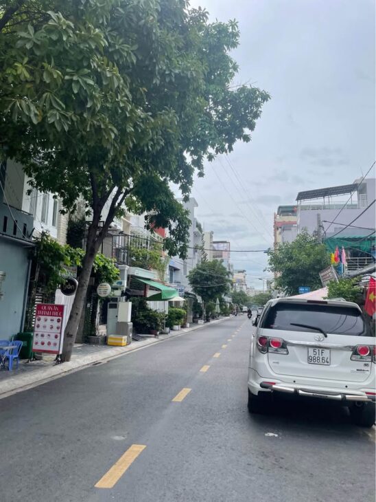 NHÀ MẶT TIỀN ĐƯỜNG SỐ – 2 TẦNG – DT: 46.7M2 – TÂN QUY – QUẬN 7 – GIÁ 8.3 TỶ