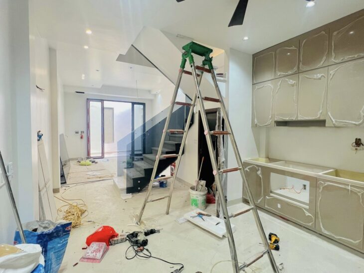 Nhà xây mới sau mặt đường Thiên Lôi, 45m 4 tầng, Giá 4.25 tỉ lô góc