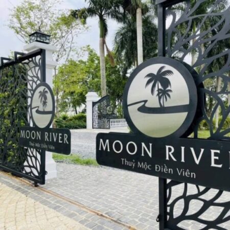 Bán nhà mặt tiền 200x350m giá 3 triệu/m2 Đường Ven Sông Sài Gòn