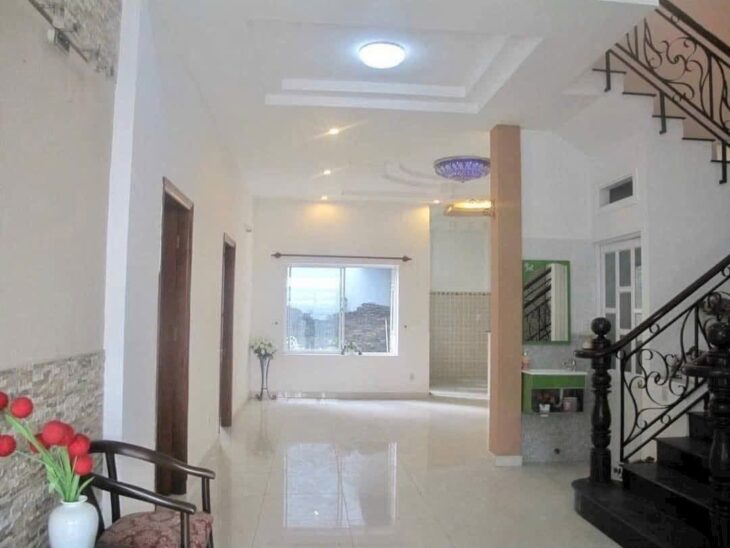 Bán nhà mặt tiền 2 tầng 10x25m giá 16,5 tỷ Đường Trần Văn Mười