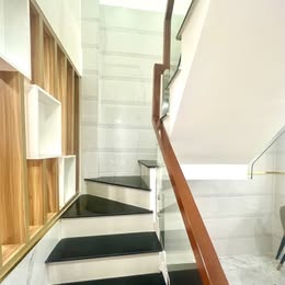 BÁN NHÀ FULL NỘI THẤT – HỒNG BÀNG – 39M2 ( 3×13M) – 2 TẦNG – HẺM 3M – THÔNG TỨ TUNG – NHỈNH 3 TỶ.