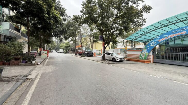 Bán nhà mặt phố Vĩnh Phúc Ba Đình vỉa hè, oto kinh doanh sầm uất 4tầng 75m 13.8 tỷ