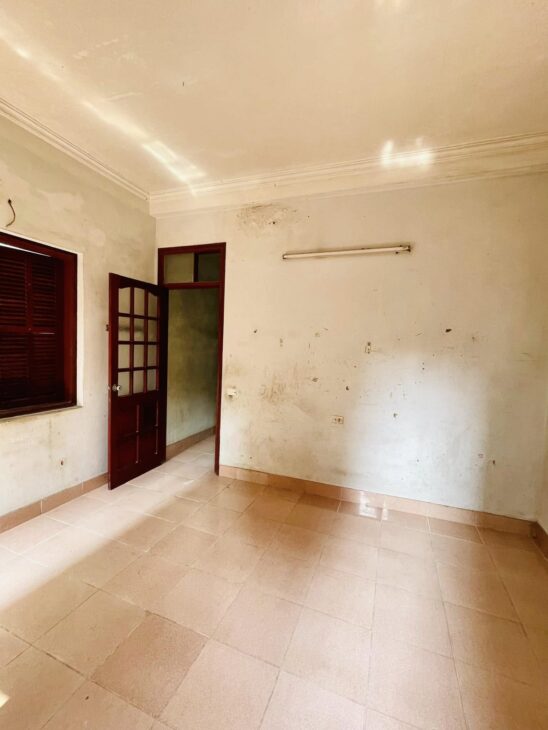 Bán nhà mặt phố Vĩnh Phúc Ba Đình vỉa hè, oto kinh doanh sầm uất 4tầng 75m 13.8 tỷ