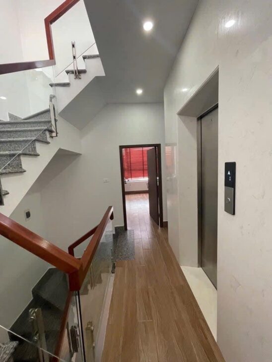 Bán nhà An Dương Vương otô thang máy ,ngõ thông gần Ciputra 65m 6tầng 15.6tỷ