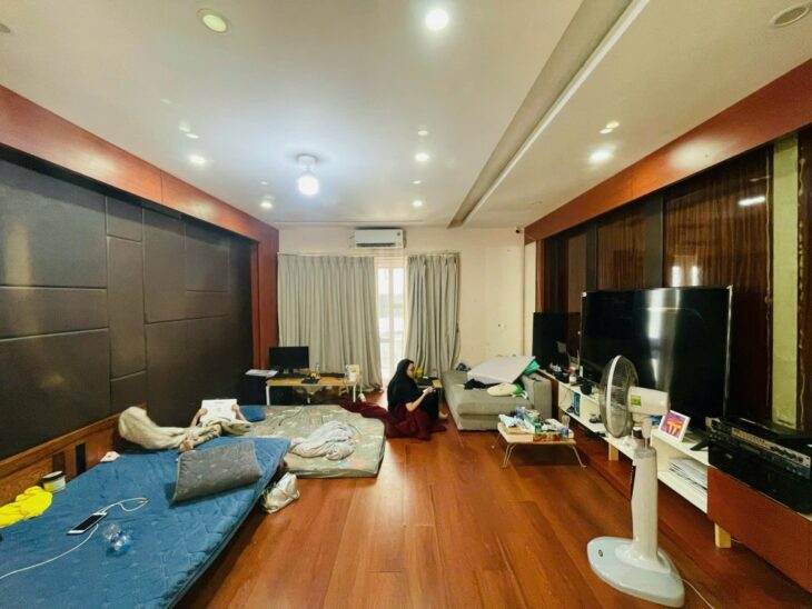 BÁN NHÀ HOÀNG VĂN THÁI, THANH XUÂN, GARA 2 Ô TÔ 7C, TRƯỚC NHÀ Ô TÔ TRÁNH, 100M2, 20.2TỶ