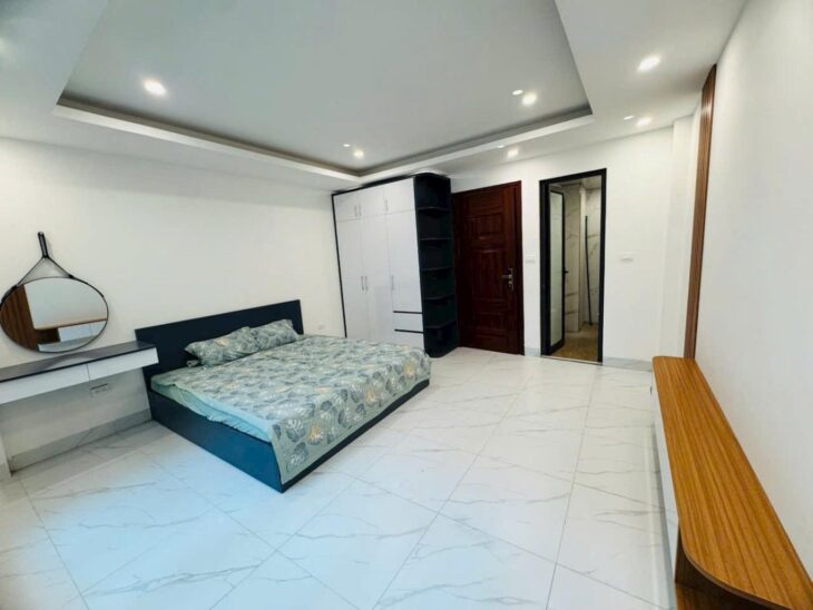 NHÀ ĐẸP MỚI XÂY MIÊU NHA- THANG MÁY- SÁT PHỐ- NGÕ Ô TÔ TRÁNH CÁCH NHÀ 10M- FULL NỘI THẤT- GIÁ 6,X TỶ