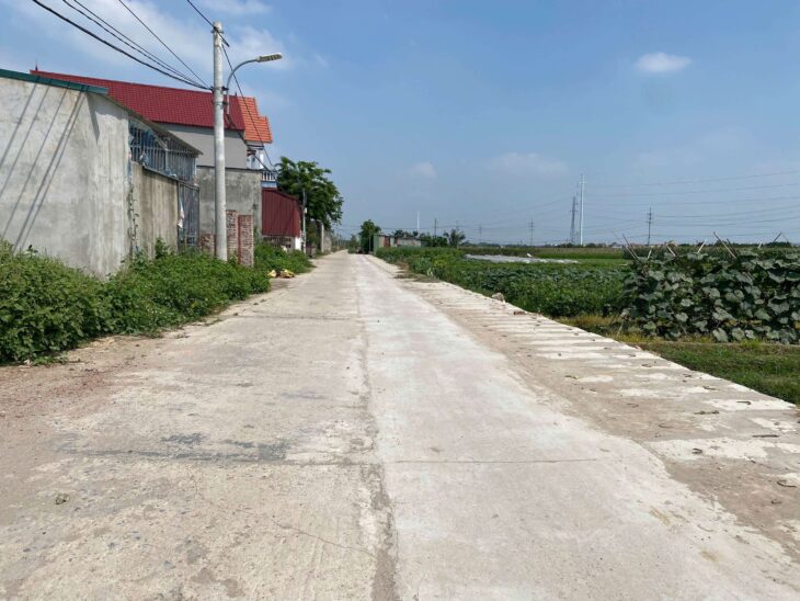 BÁN GẤP 67M BÌA LÀNG, VỊ TRÍ ĐẸP NHẤT TỔ 9,TT QUANG MINH, ĐƯỜNG OTO TRÁNH,CC