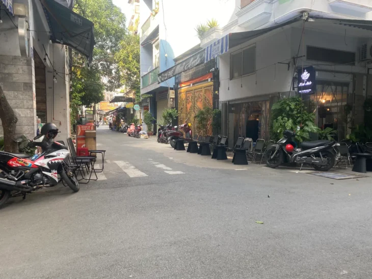 Nhà cần bán gấp!HXH Thân Nhân Trung,Tân Bình,4 tầng,320m2 sàn,nhỉnh 18.5 tỷ