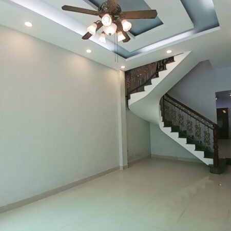 Bán nhà 97m2, 2 tầng, 3PN, Q.9, 6.9 tỷ, sổ hồng