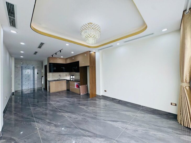 BÁN NHÀ NGỌC LÂM 23 tỷ 55m NGÕ Ô TÔ ĐỖ CỬA,KINH DOANH,LONG BIÊN