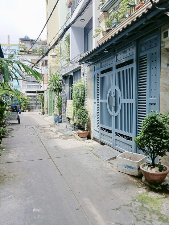 CMT8 – NGAY HÀ ĐÔ CENTROSA – HXH NHỰA 6M – 2 MẶT HẺM – 60M². CHỈ 9.X TỶ.