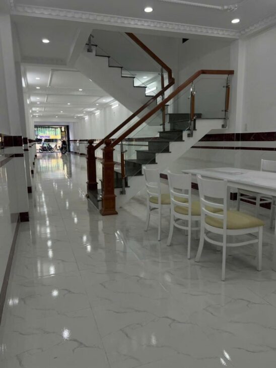 Bán hoa hậu chân dài MTKD Tân Thới Hiệp Q.12 160m2(4×40) gần bên Mega Market chỉ 14.5 tỷ.