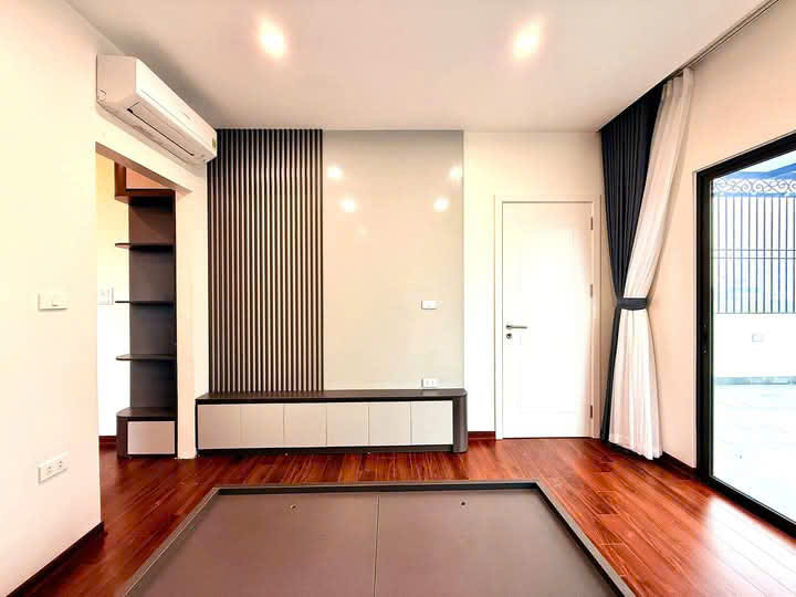 Bán nhà 50m², 7 tầng, 10PN, 10WC, Tân Mai – Hoàng Mai – 13.5 tỷ Chung Cu MiNi Dòng Tiền