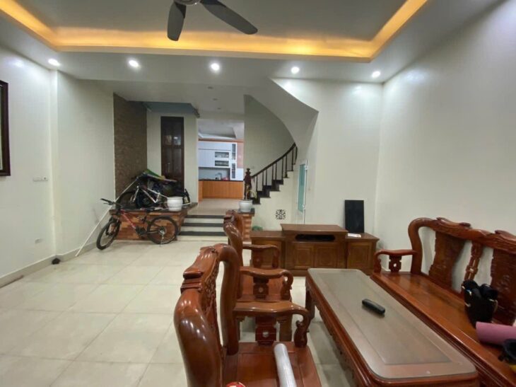 Cho thuê nhà nguyên căn 4 tầng phố Ao Sen – Gần HV An Ninh, kinh doanh tốt, 25 triệu/tháng