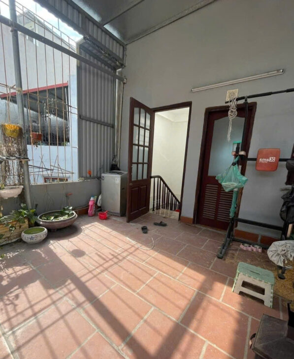 NHÀ DÂN XÂY PHỐ CẦU GIẤY, NGÕ THÔNG – 45M2 x 5 TẦNG, 8.59 TỶ