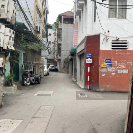 Bán nhà ngõ 358 phố Bùi Xương Trạch- Ngõ ô tô tránh- Ô tô đỗ cửa- 40m2- Nhỉnh 7 tỷ