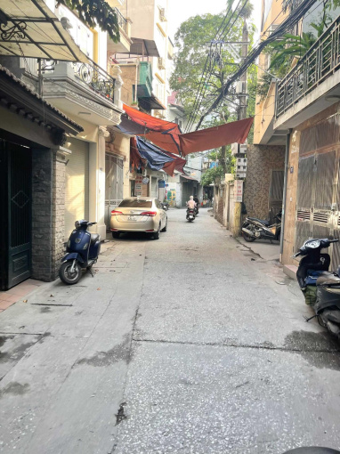 Bán nhà ngõ 358 phố Bùi Xương Trạch- Ngõ ô tô tránh- Ô tô đỗ cửa- 40m2- Nhỉnh 7 tỷ