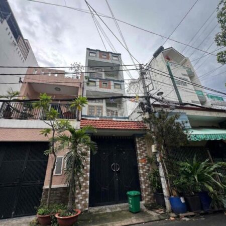 Sát nhà Ga T3 , nhà 4 tầng bề thế, HXH thích hợp đầu tư , lưu trú ngắn hạn 0935094886