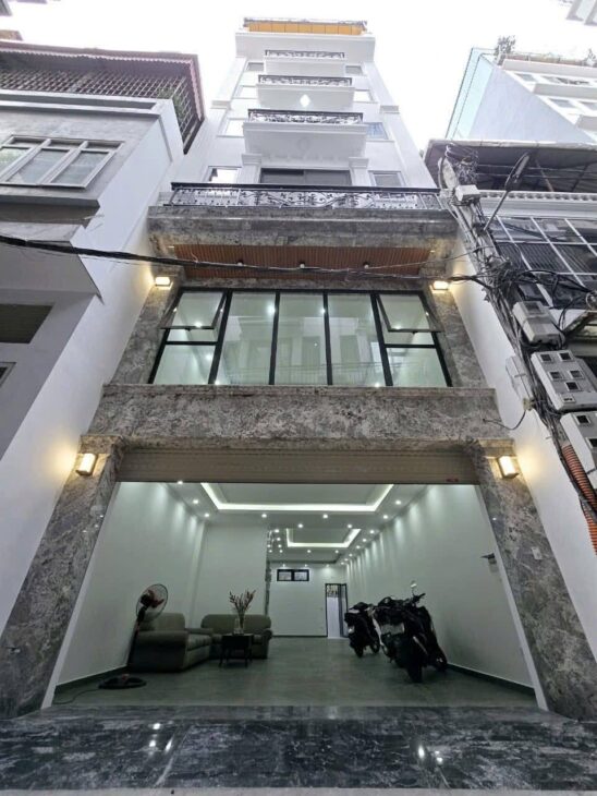 TOÀ VĂN PHÒNG KẾT HỢP NHÀ Ở ĐỈNH CAO CẦU GIẤY – GARA 2 Ô TÔ – 10M RA PHỐ – KINH DOANH – NGÕ THÔNG –