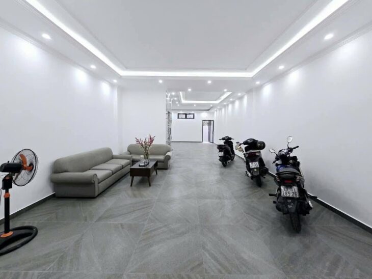 TOÀ VĂN PHÒNG KẾT HỢP NHÀ Ở ĐỈNH CAO CẦU GIẤY – GARA 2 Ô TÔ – 10M RA PHỐ – KINH DOANH – NGÕ THÔNG –