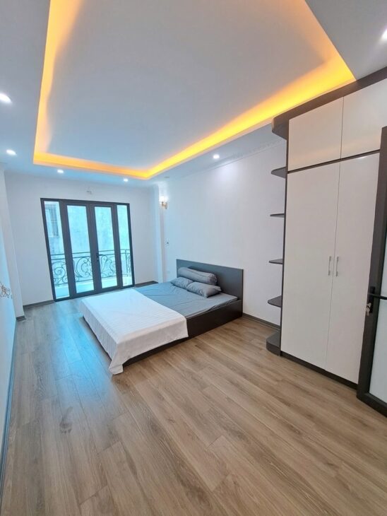 BÁN NHÀ LĨNH NAM HOÀNG MAI-DÂN XÂY- 7 TẦNG- 4,6 TỶ