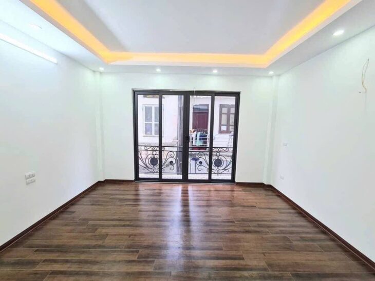 BÁN NHÀ LĨNH NAM MỚI KOONG- THANG MÁY- MT RỘNG-LÔ GÓC – 6,99TỶ