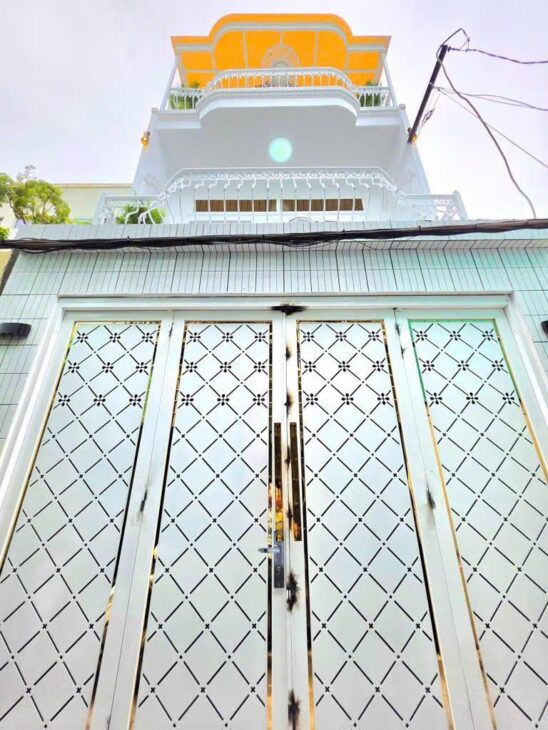 Nhà 3 tầngBTCT, 52m2, 4PN, full nội thất – Cách cầu Phước Long 100m – Nhà Bè, SHR – Chỉ 5,19 tỷ