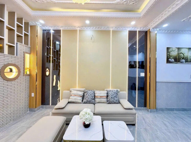 CƠ HỘI HIẾM CÓ! NHÀ PHỐ 3 TẦNG QUẬN 7 – VỊ TRÍ VÀNG SÁT PHÚ MỸ HƯNG