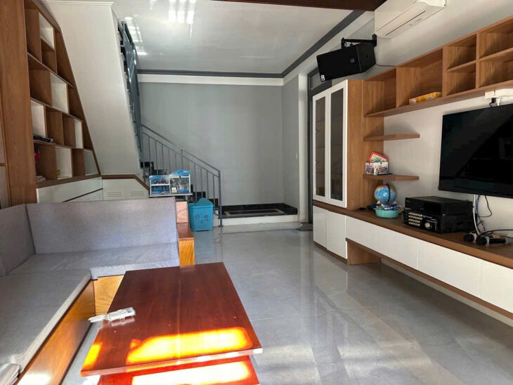 NHÀ 2 TẦNG, NGANG KHỦNG 18M -187M2 HẺM XE TẢI – HUỲNH TẤN PHÁT, Q7 – CHỈ 8,1 TỶ