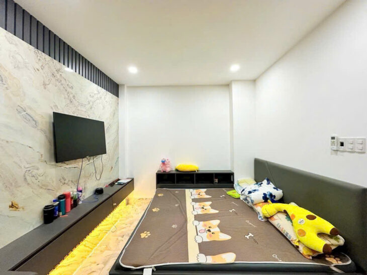 NHÀ ĐẸP 4 TẦNG – TT NHÀ BÈ – ĐƯỜNG XE TẢI TRÁNH – 50M2 – CHỈ NHỈNH 6 TỶ