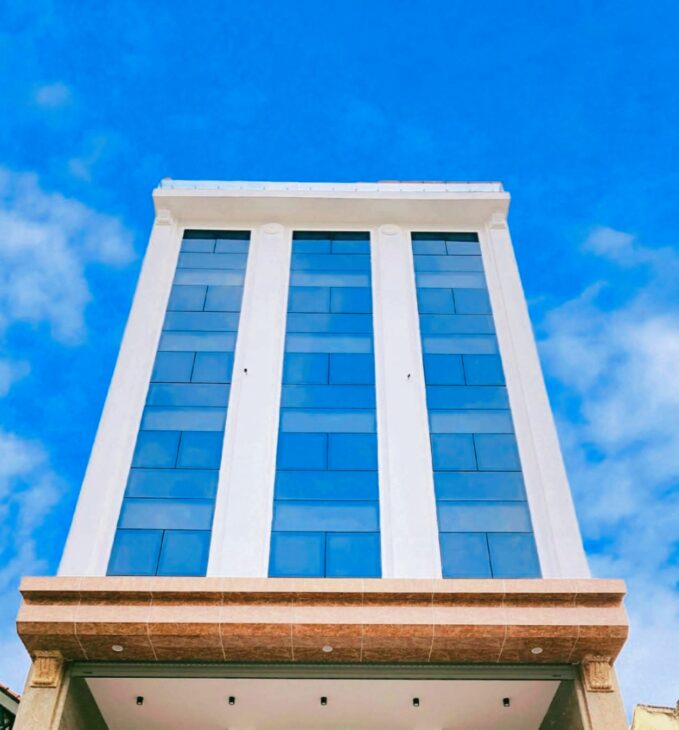 TÒA NHÀ VĂN PHÒNG CỰC ĐẸP_ MẶT PHỐ LẠC LONG QUÂN HỒ TÂY, LOTTE..6 NỔI 1HẦM NÉT ĐÉT