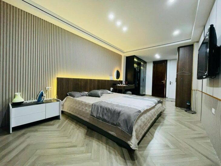 SIÊU PHẨM QUẬN CẦU GIẤY – 10m RA MẶT PHỐ – KHU VỰC HIẾM NHÀ BÁN – PHÂN LÔ QUÂN ĐỘI.