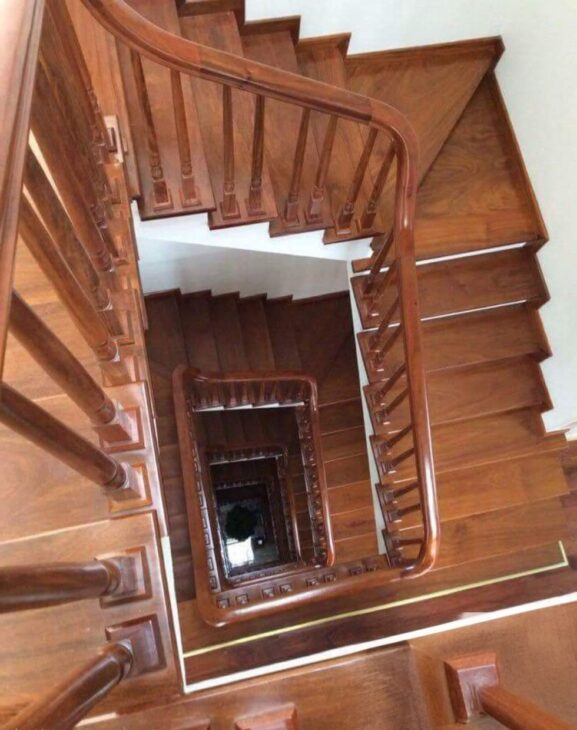 Nhà mình cho thuê nhà mới, căn góc, Thái Hà; vỉa hè 115m2* 5T- 45 Tr