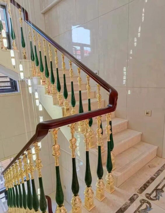 Tôi cho thuê Nhà VP, Nhà Hàng, KD, 94m2_ 5T; vỉa hè, Hoàng Quốc Việt-30 Tr