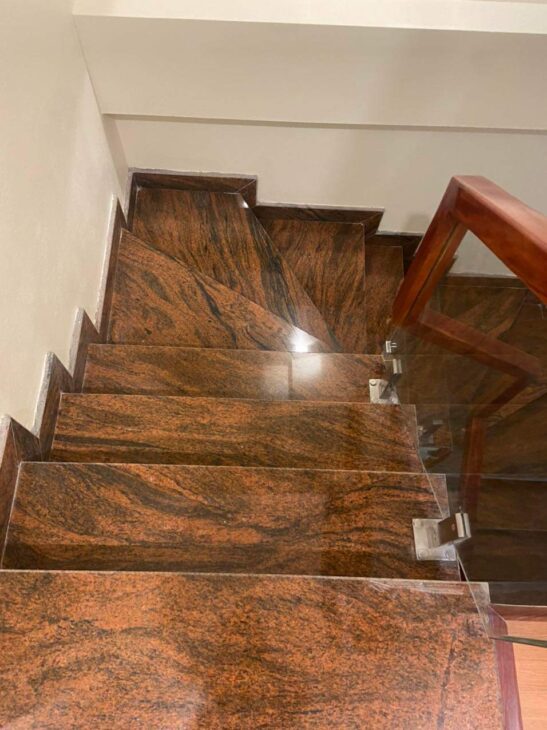 Nhà mình cho thuê nhà mới, căn góc, Mai Hắc Đế; vỉa hè 92m2* 5T- 30 Tr
